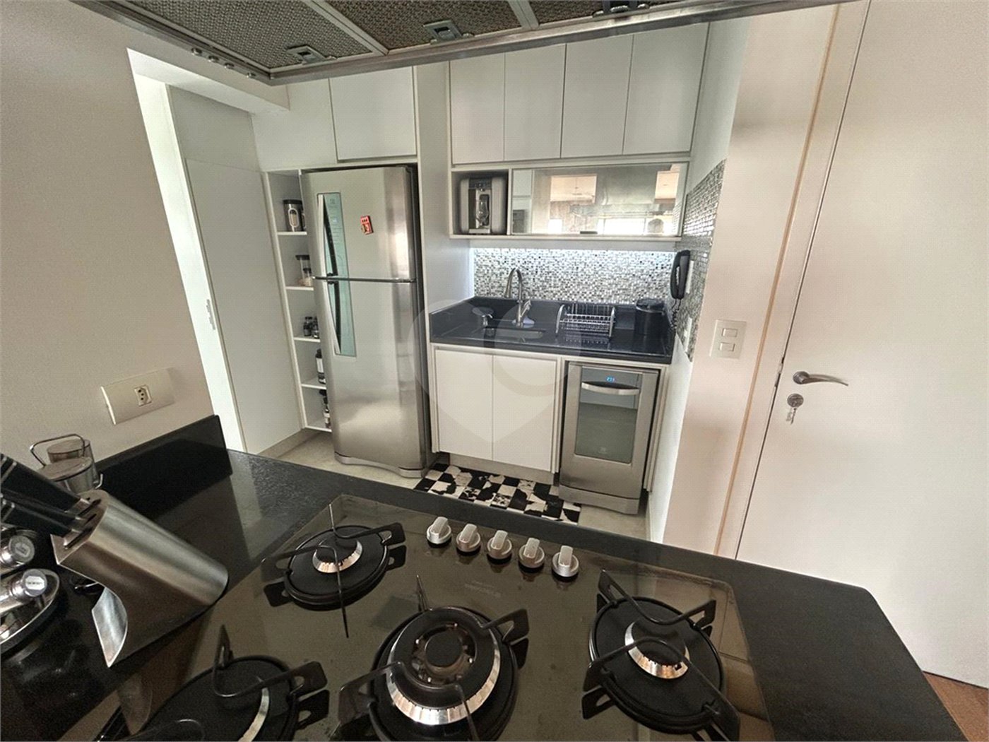 Apartamento à venda com 2 quartos, sendo 1 suíte,  em Vila Romana, São Paulo, SP