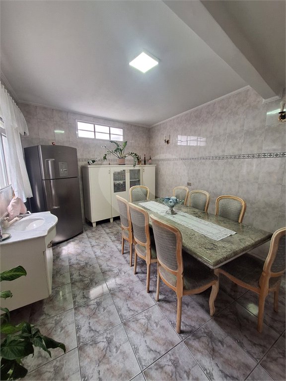 Sobrado à venda com 3 quartos, sendo 1 suíte, em Vila Santa Terezinha (zona Norte), São Paulo, SP