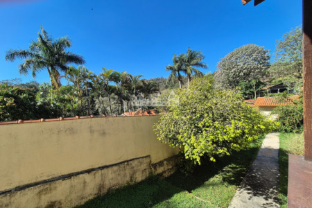 Casa à venda com 3 quartos, sendo 1 suíte, em Ribeirão dos Porcos, Atibaia - SP