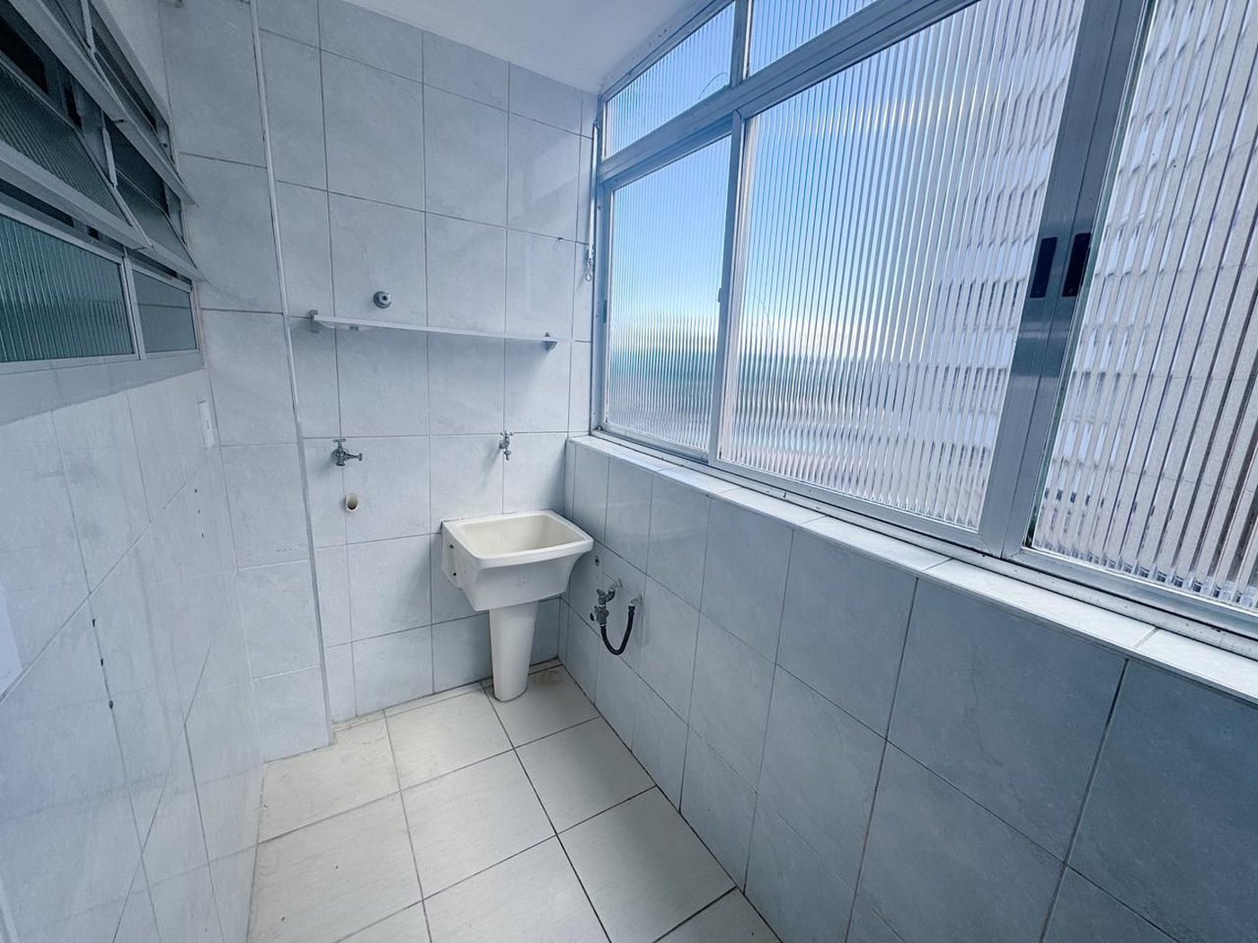 Apartamento com 2 dormitórios à venda, 126 m² por R$ 1.400.000,00 - Embaré - Santos/SP