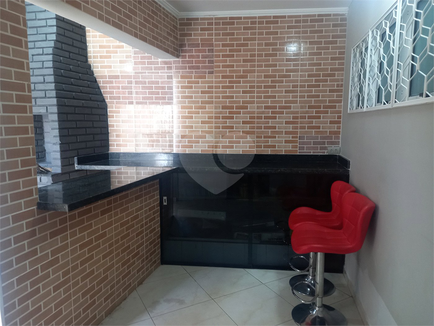 Sobrado à venda com 3 quartos, sendo 1 suíte,  em Tremembé, São Paulo, SP
