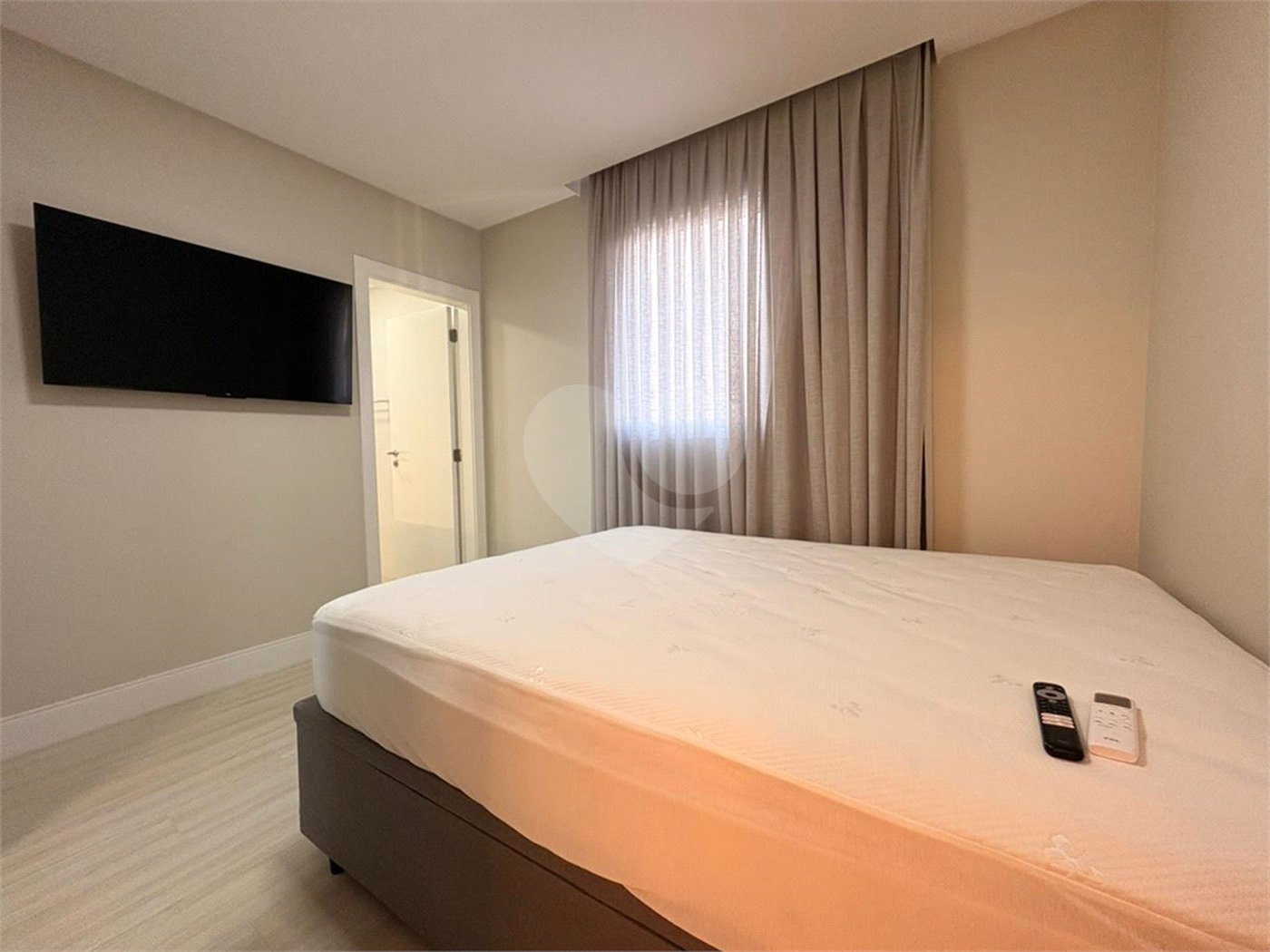 Apartamento à venda com 3 suítes em Balneário Perequê, Porto Belo, SC