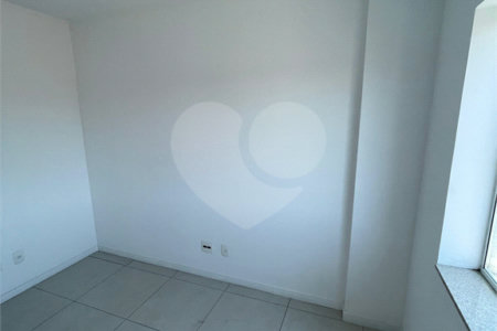 Apartamento à venda com 3 quartos, sendo 1 suíte, em Campo Grande, Rio de Janeiro, RJ