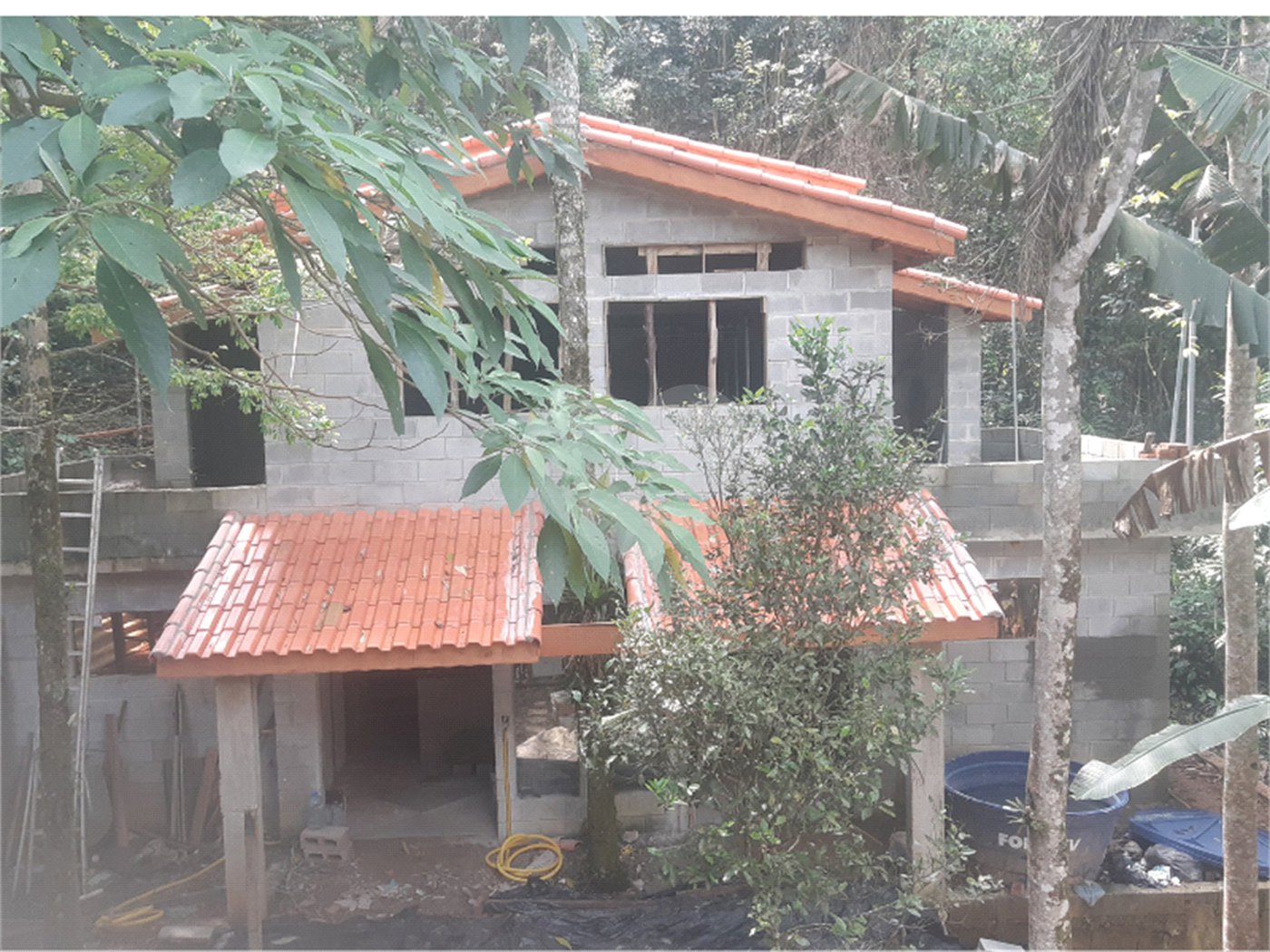 Casa à venda com 3 quartos no condomínio Champs Elysees Village, Mairiporã - SP