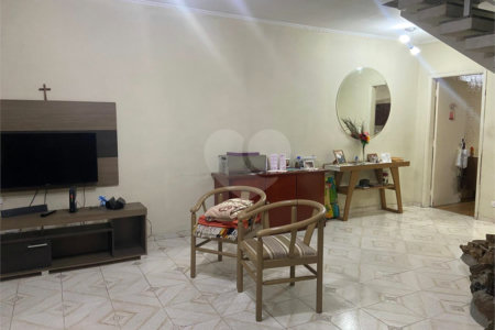 Casa à venda com 3 quartos, sendo 2 suítes, em Vila Carrão, São Paulo, SP