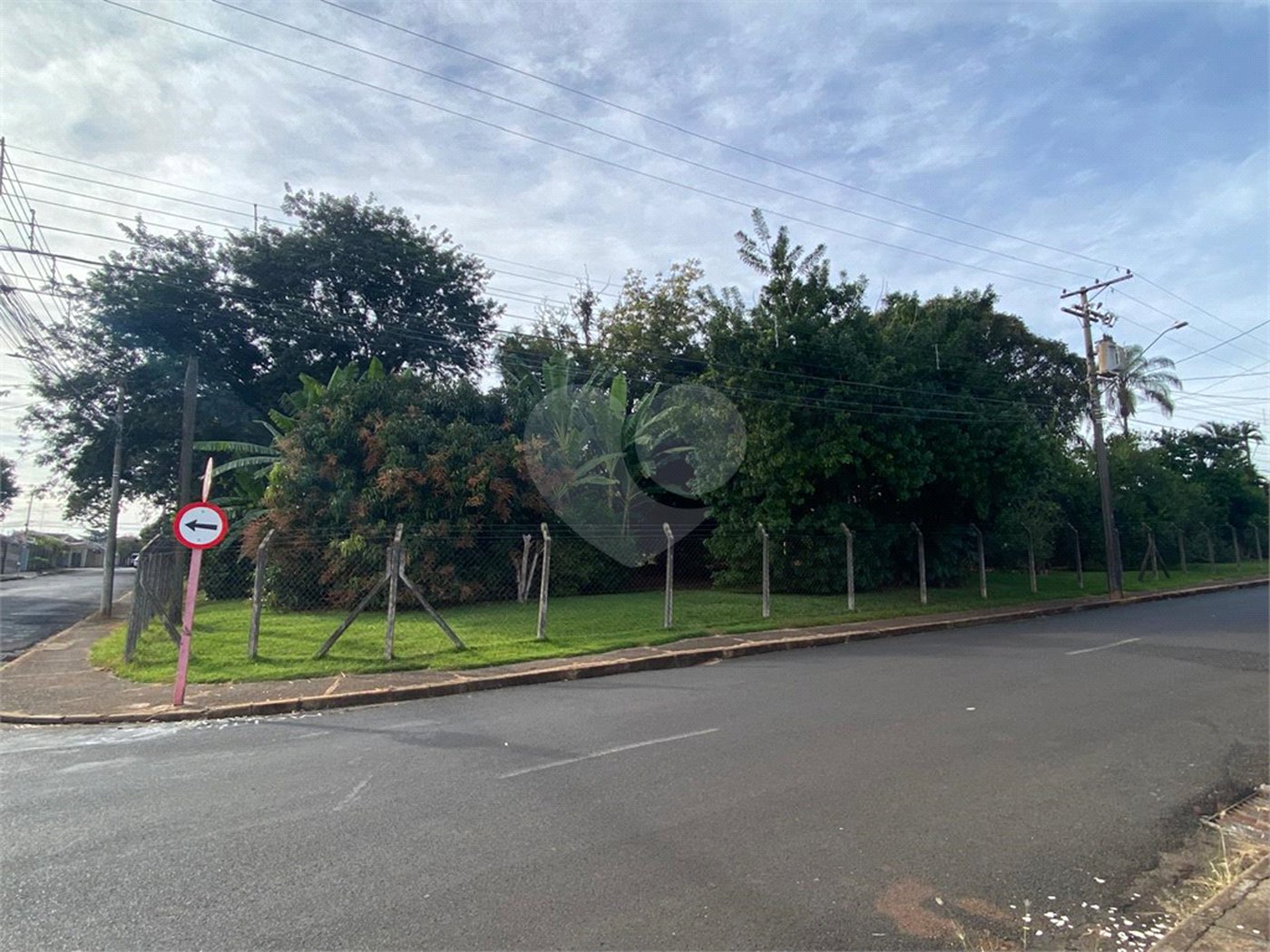 Terreno à venda com 1 suíte no Centro, Araraquara, SP