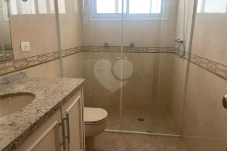 Casa de Vila à venda com 3 quartos, sendo 1 suíte, em Jardim Hípico, São Paulo, SP