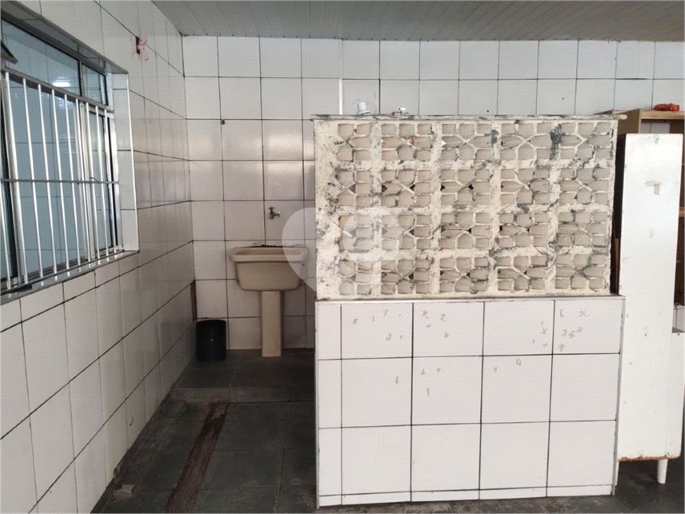 Sobrado à venda com 7 quartos, sendo 1 suíte, em Vila Maria Baixa, São Paulo, SP