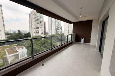 Apartamento à venda com 3 quartos, sendo 1 suíte, em Alto da Boa Vista, São Paulo, SP