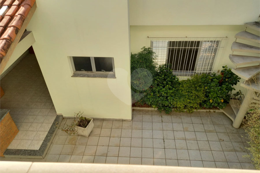 Sobrado à venda com 5 quartos, sendo 2 suítes,  em Tremembé, São Paulo, SP