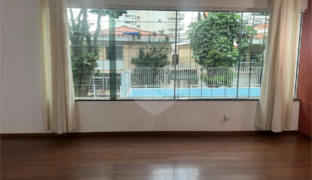 Sobrado à venda com 4 quartos, sendo 3 suítes, em Santana, São Paulo, SP