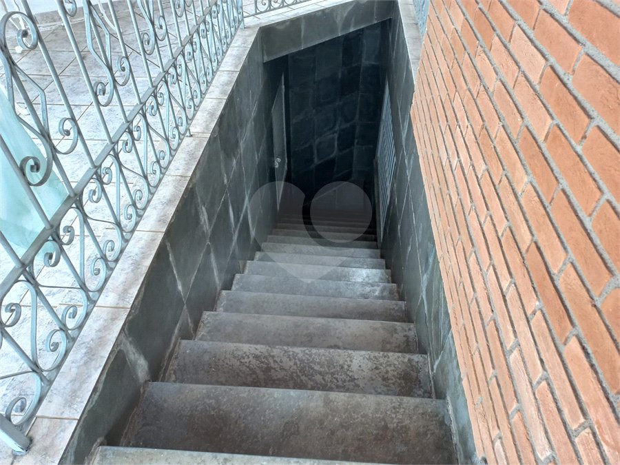 Sobrado à venda ou para alugar com 4 quartos, sendo 1 suíte,  em Barro Branco (zona Norte), São Paulo, SP