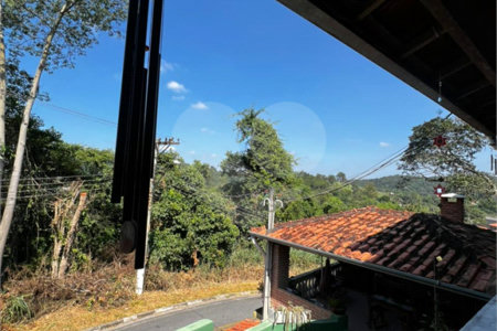 Casa à venda com 3 quartos, sendo 1 suíte, no Centro, Guararema, SP