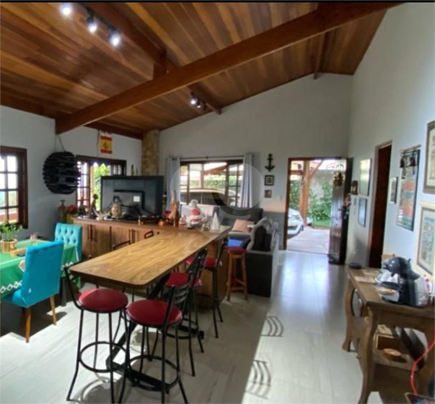Casa em condomínio à venda com 4 quartos, sendo 1 suíte, no Centro, Bom Jesus dos Perdões, SP