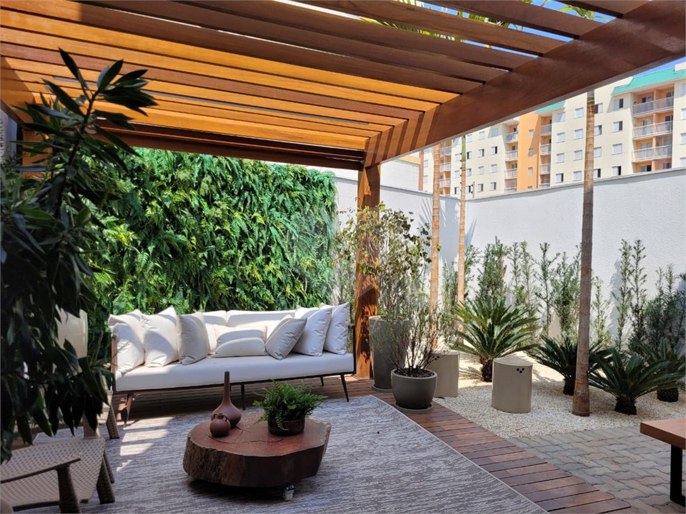 Casa à venda com 3 suítes no condomínio Tirreno, Sorocaba - SP