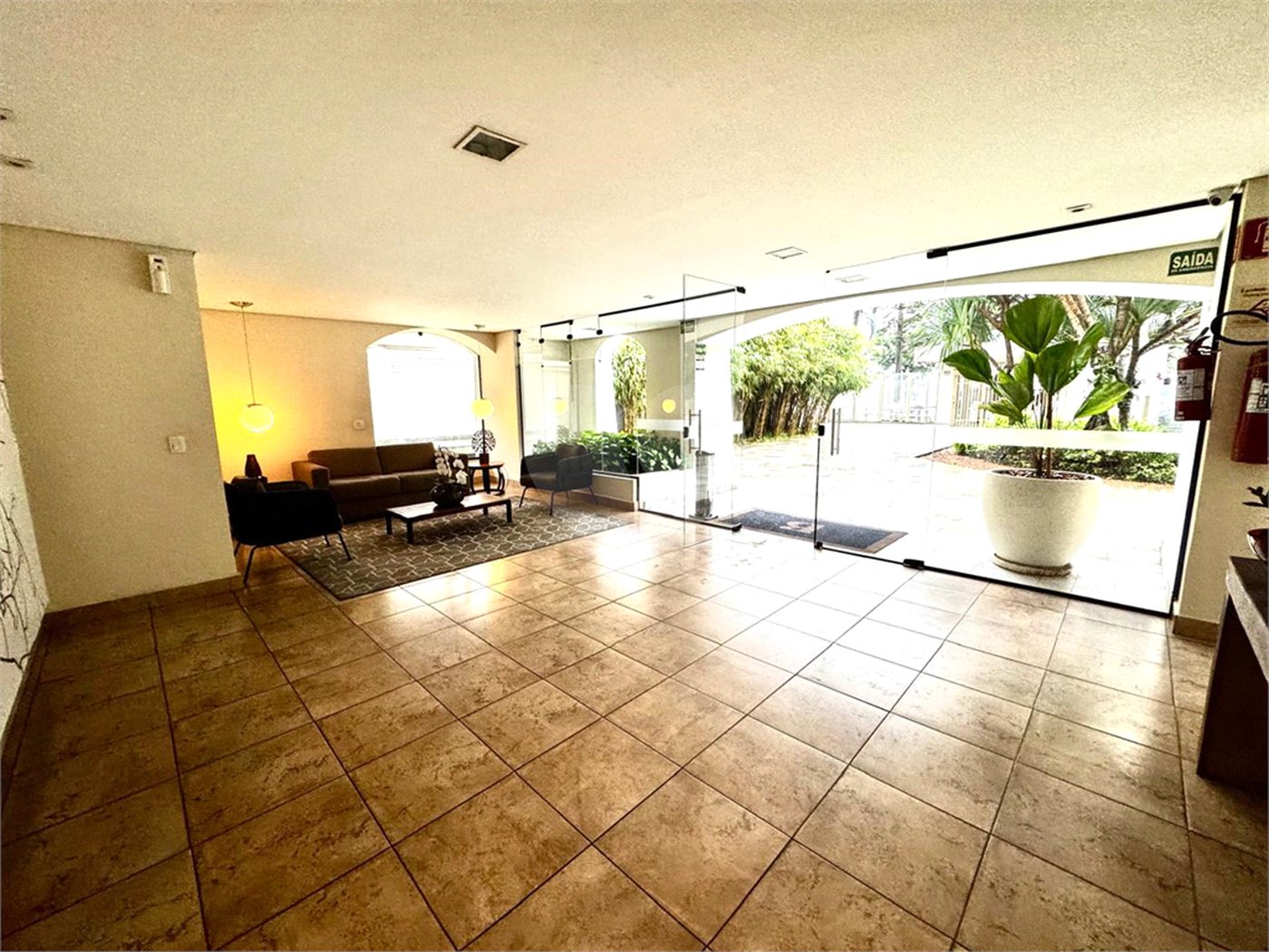 Apartamento à venda com 2 quartos em Moema, São Paulo, SP