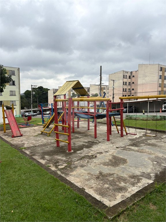 Casa para alugar com 2 quartos no condomínio Estrada do Preju, Itaquaquecetuba - SP
