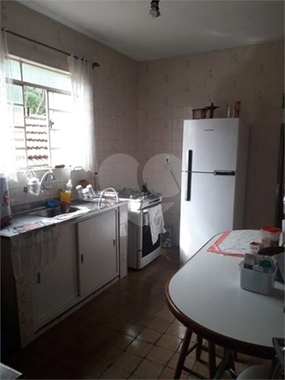 Sobrado à venda com 4 quartos, sendo 2 suítes, em Tremembé, São Paulo, SP