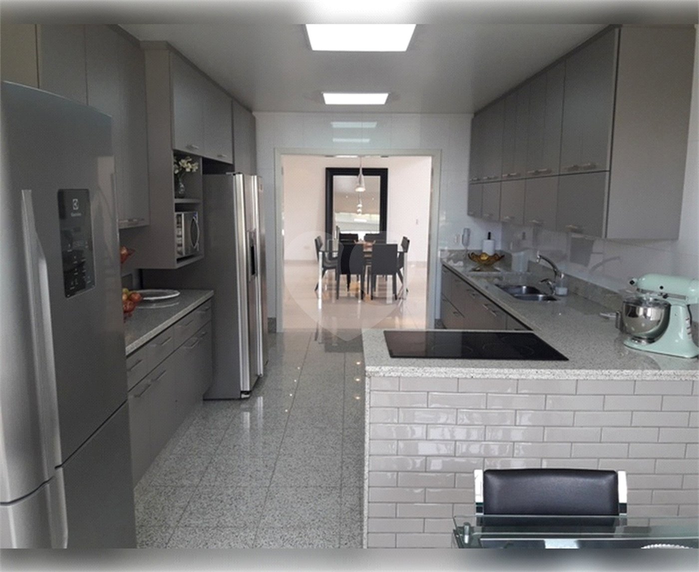 Casa à venda com 4 quartos, sendo 3 suítes, em Santana, São Paulo, SP