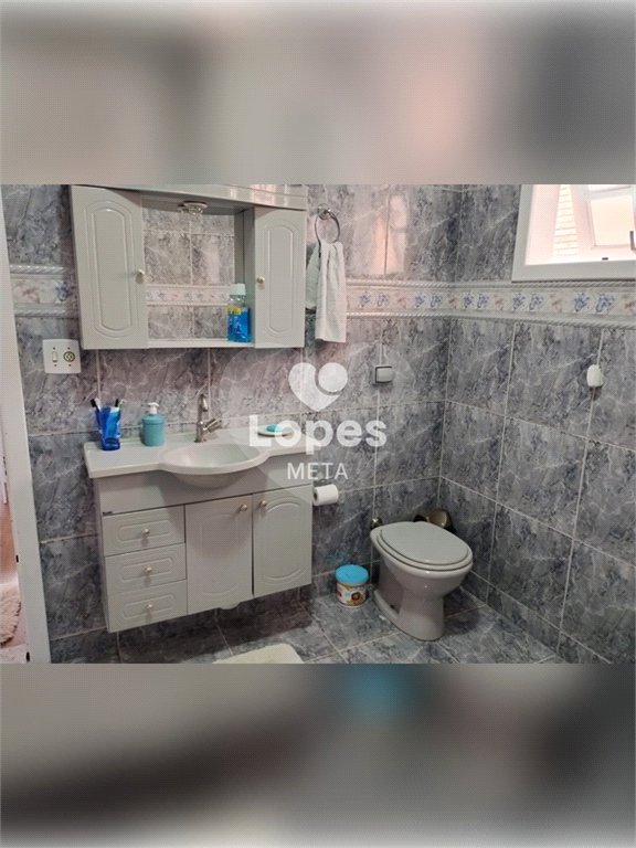 Casa à venda com 3 quartos, sendo 1 suíte,  no condomínio Eldourado, São José dos Campos - SP