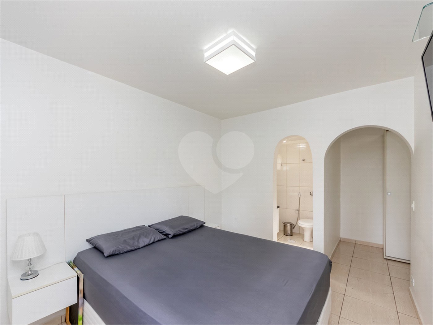 Apartamento à venda com 3 quartos, sendo 1 suíte,  em Vila Clementino, São Paulo, SP
