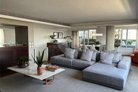 Apartamento à venda com 3 quartos, sendo 1 suíte, em Cerqueira César, São Paulo, SP