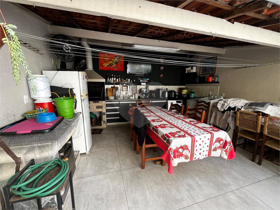 Sobrado à venda com 3 quartos, sendo 1 suíte, em Jaraguá, São Paulo, SP
