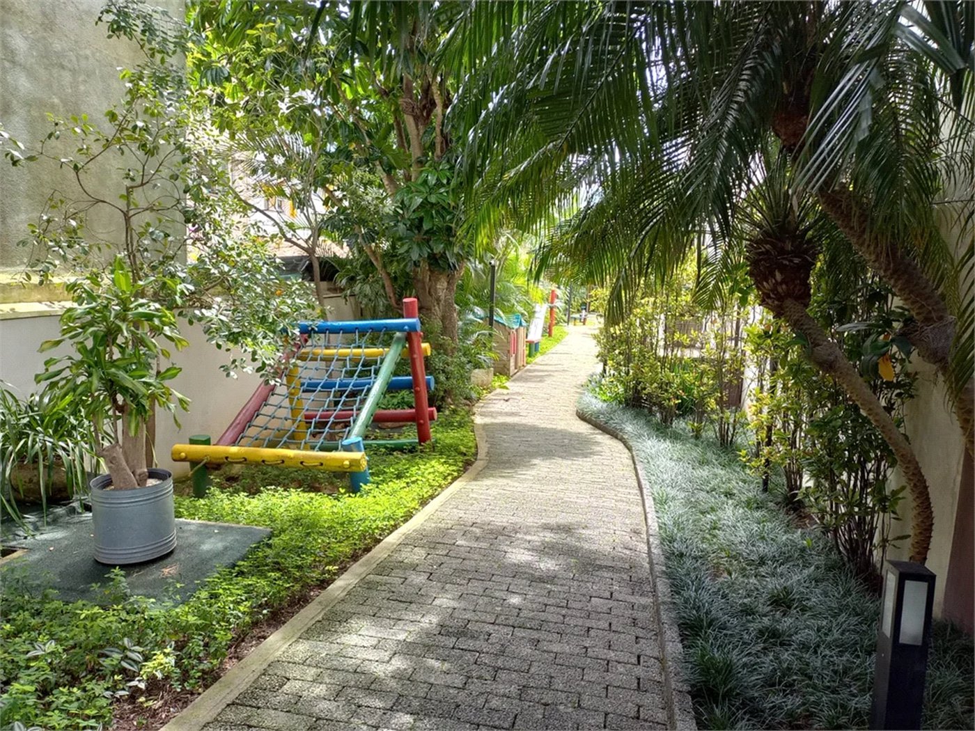 Apartamento à venda 70m² com 3 quartos e 2 vagas cobertas no Jardim Bonfiglioli