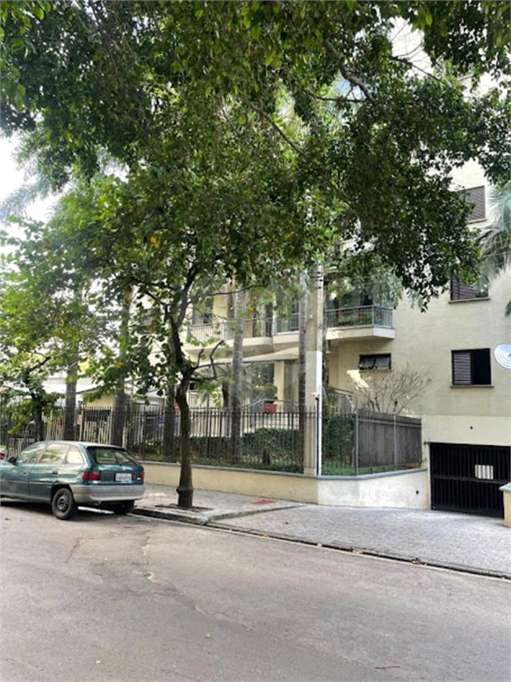 Apartamento à venda com 3 quartos, sendo 1 suíte, em Vila Andrade, São Paulo, SP