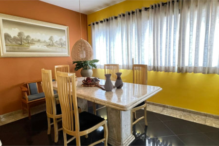 Apartamento à venda com 3 suítes em Moema, São Paulo, SP