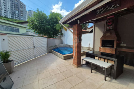 Sobrado à venda com 3 quartos, sendo 1 suíte,  em Vila Fiat Lux, São Paulo, SP