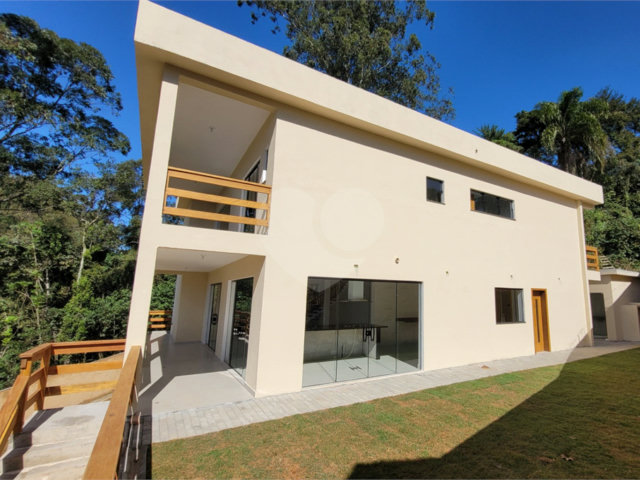 Casa à venda com 4 suítes no condomínio Sausalito, Mairiporã - SP
