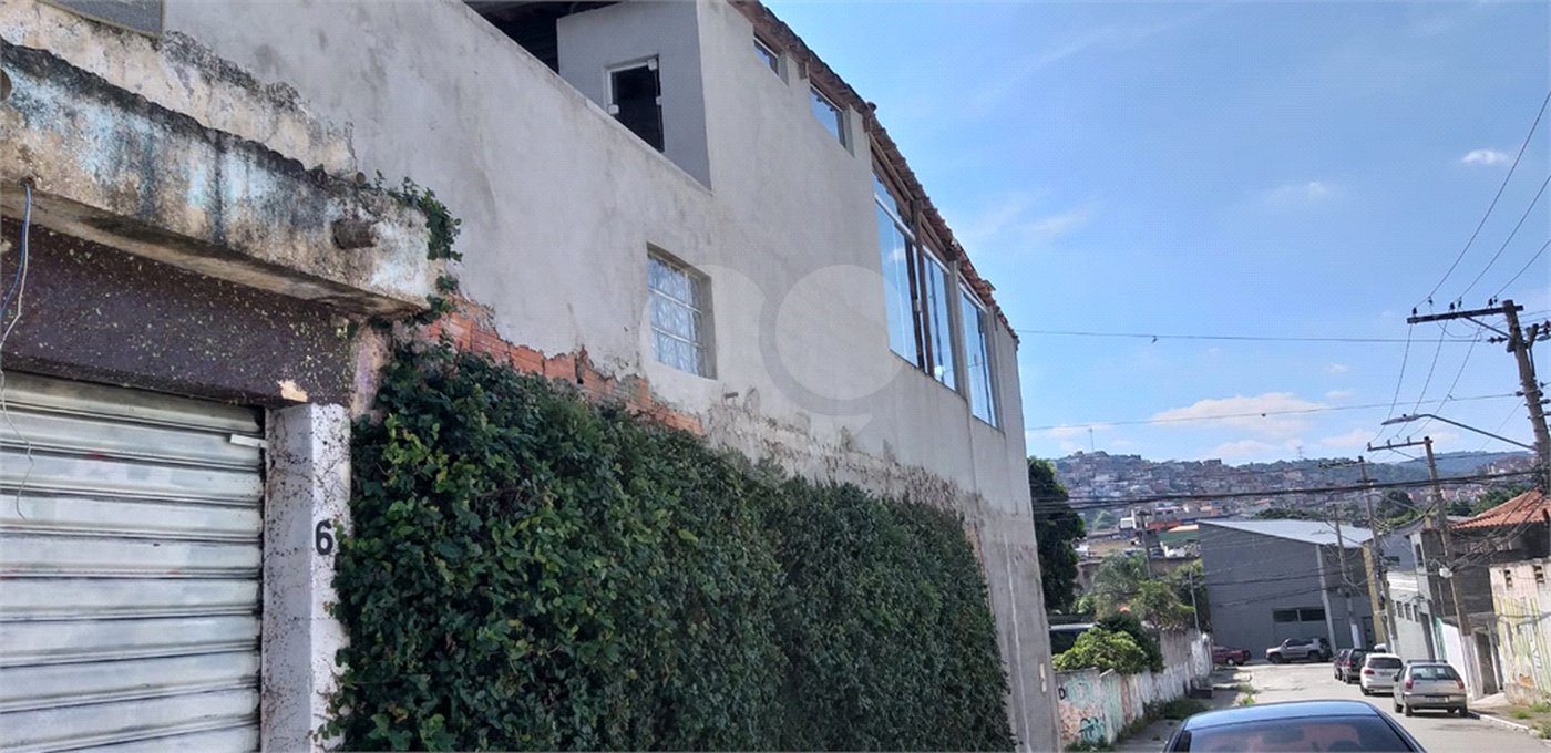 Sobrado à venda com 3 quartos, sendo 2 suítes, no Brasilândia, São Paulo, SP