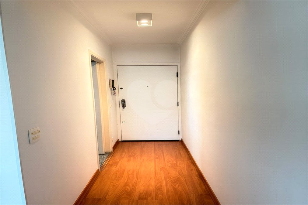 Apartamento à venda com 3 quartos, sendo 1 suíte, em Vila Paulista, São Paulo, SP
