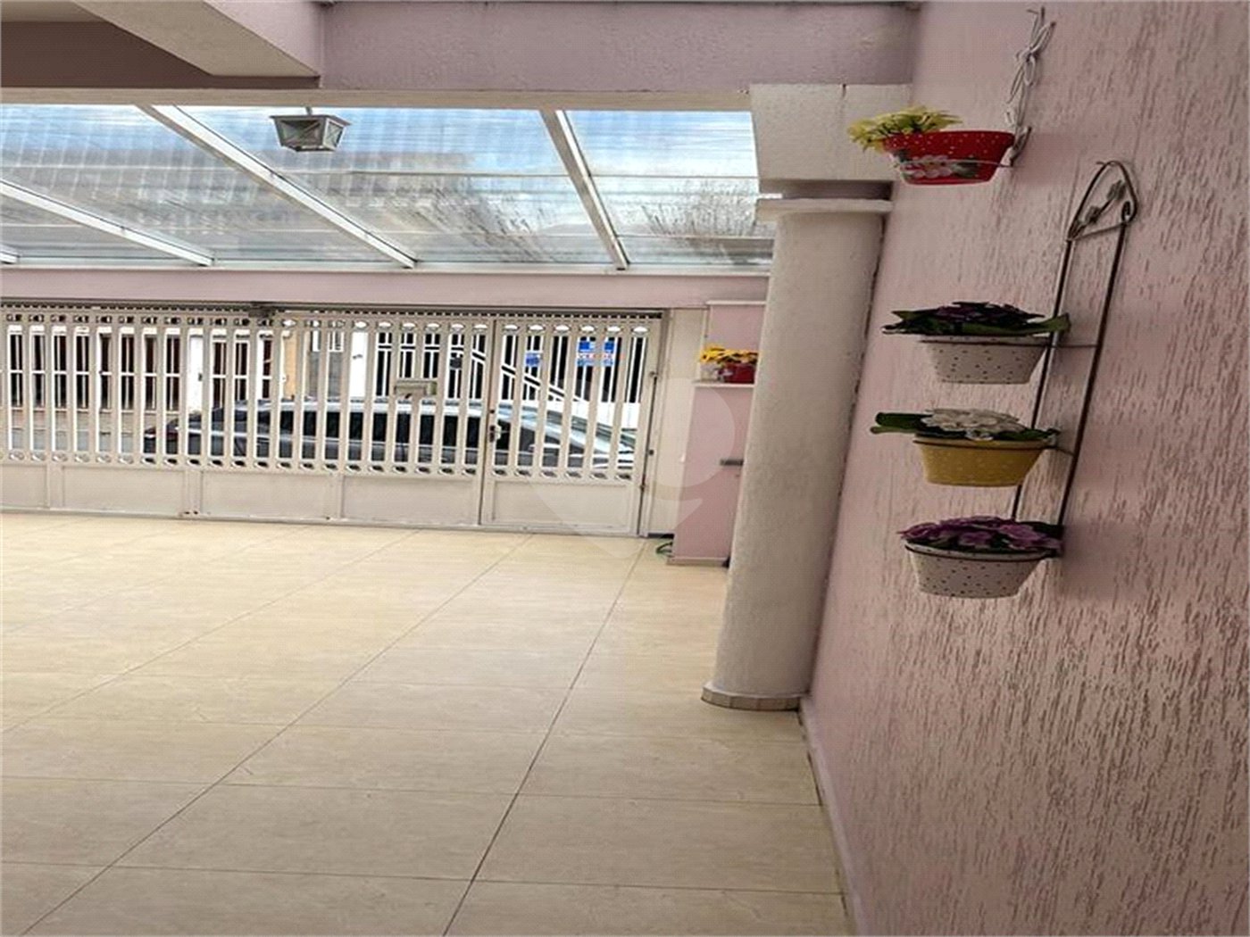 Sobrado à venda com 3 quartos, sendo 1 suíte,  em Jaçanã, São Paulo, SP