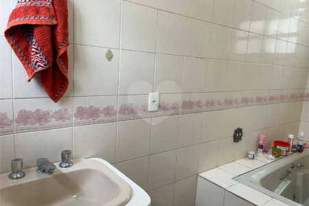 Casa à venda com 3 quartos, sendo 2 suítes, em Vila Carrão, São Paulo, SP