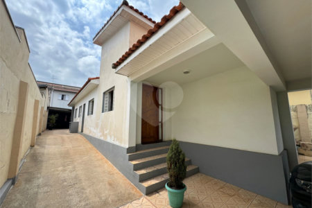 Casa à venda com 3 quartos, sendo 1 suíte, no Centro, Itapetininga, SP