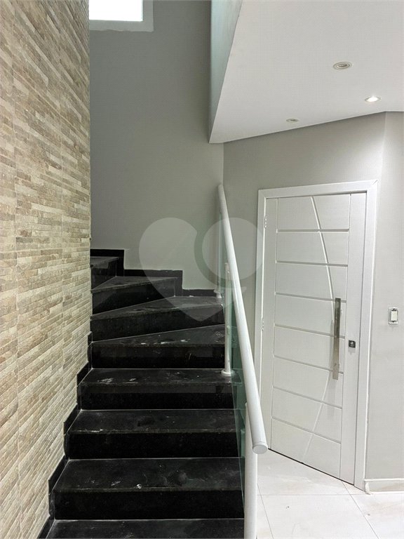 Sobrado à venda com 3 quartos, sendo 1 suíte, em Vila Maricy, Guarulhos, SP