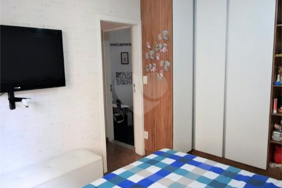 Casa à venda com 5 quartos, sendo 4 suítes, em Santana, São Paulo, SP