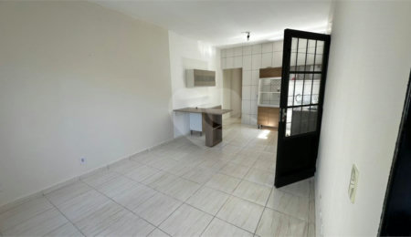 Casa à venda com 2 quartos em Vila Nastri, Itapetininga, SP