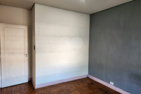 Sobrado à venda com 3 quartos em Indianópolis, São Paulo, SP