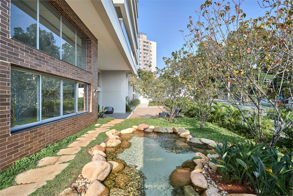 Apartamento à venda com 3 suítes em Jardim Marajoara, São Paulo, SP