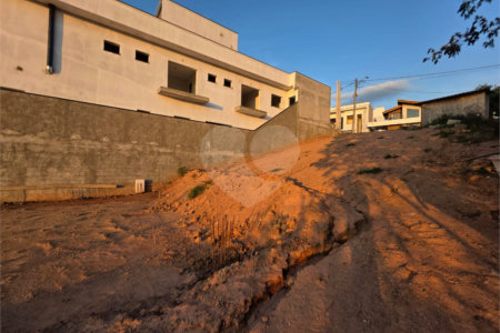 Terreno à venda no condomínio Reserva dos Jatobás, Louveira - SP