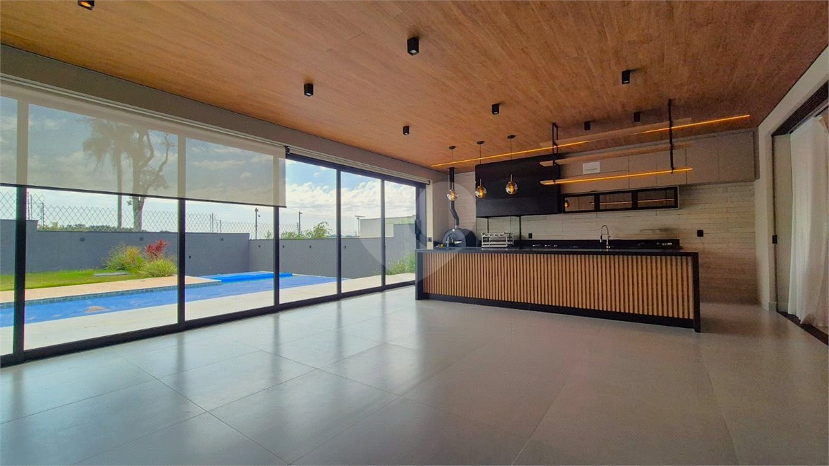 Casa à venda com 4 suítes no condomínio Residencial Saint Patrick, Sorocaba - SP