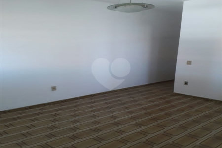 Sobrado à venda com 4 quartos em Jardim Galetto, Itatiba, SP