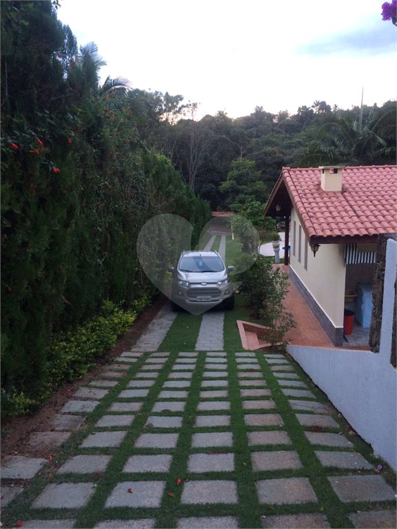 Casa Térrea à venda com 3 quartos, sendo 1 suíte,  em Alpes D'ouro, Bom Jesus dos Perdões, SP