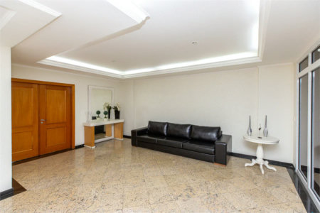 Apartamento à venda com 4 quartos, sendo 1 suíte, em Jardim Monte Kemel, São Paulo, SP