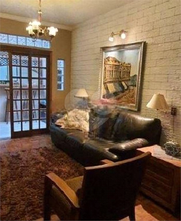 Sobrado à venda com 3 quartos em Tremembé, São Paulo, SP