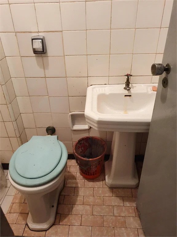 Casa à venda com 5 quartos, sendo 1 suíte, em Vila Romana, São Paulo, SP