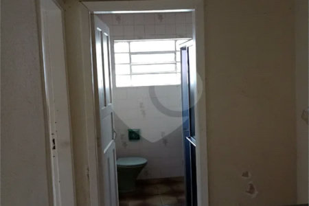 PREDIO COM 2 CASAS NO SACOMÃ